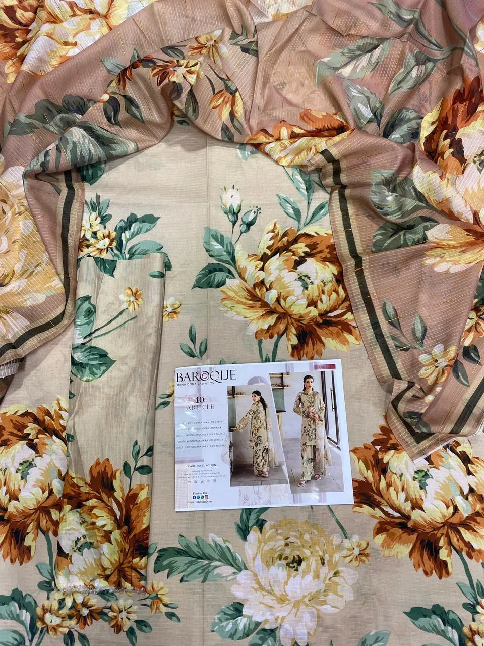 Premium Ivory Digital Print Lawn 3-Piece Suit