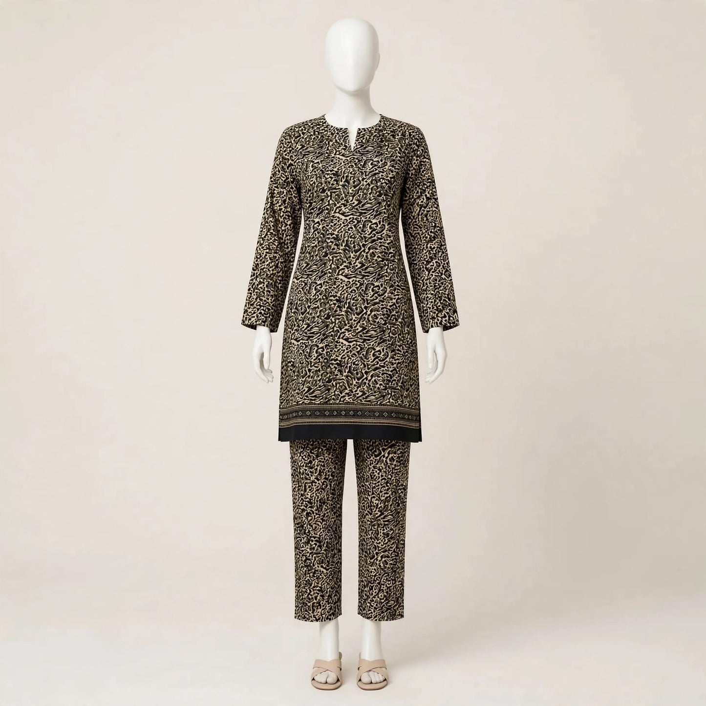 2 Pcs Women's Unstitched Printed Suit